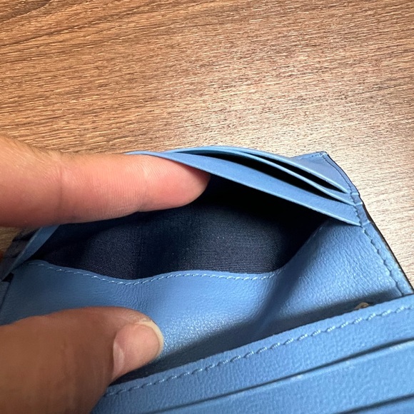 Valentino Garavani Rockstud Compact Wallet - Picture 8 of 16